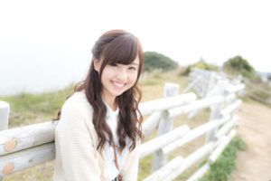 笑顔がかわいい女性の写真